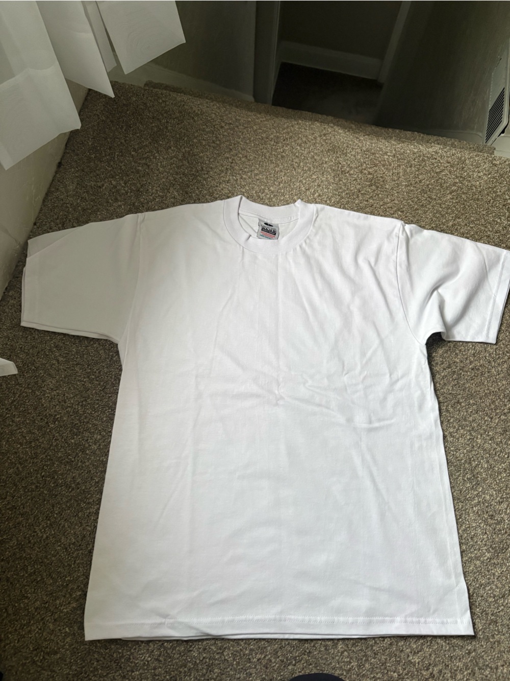 Pro Club Men's White Crewneck Tee - Classic Comfort